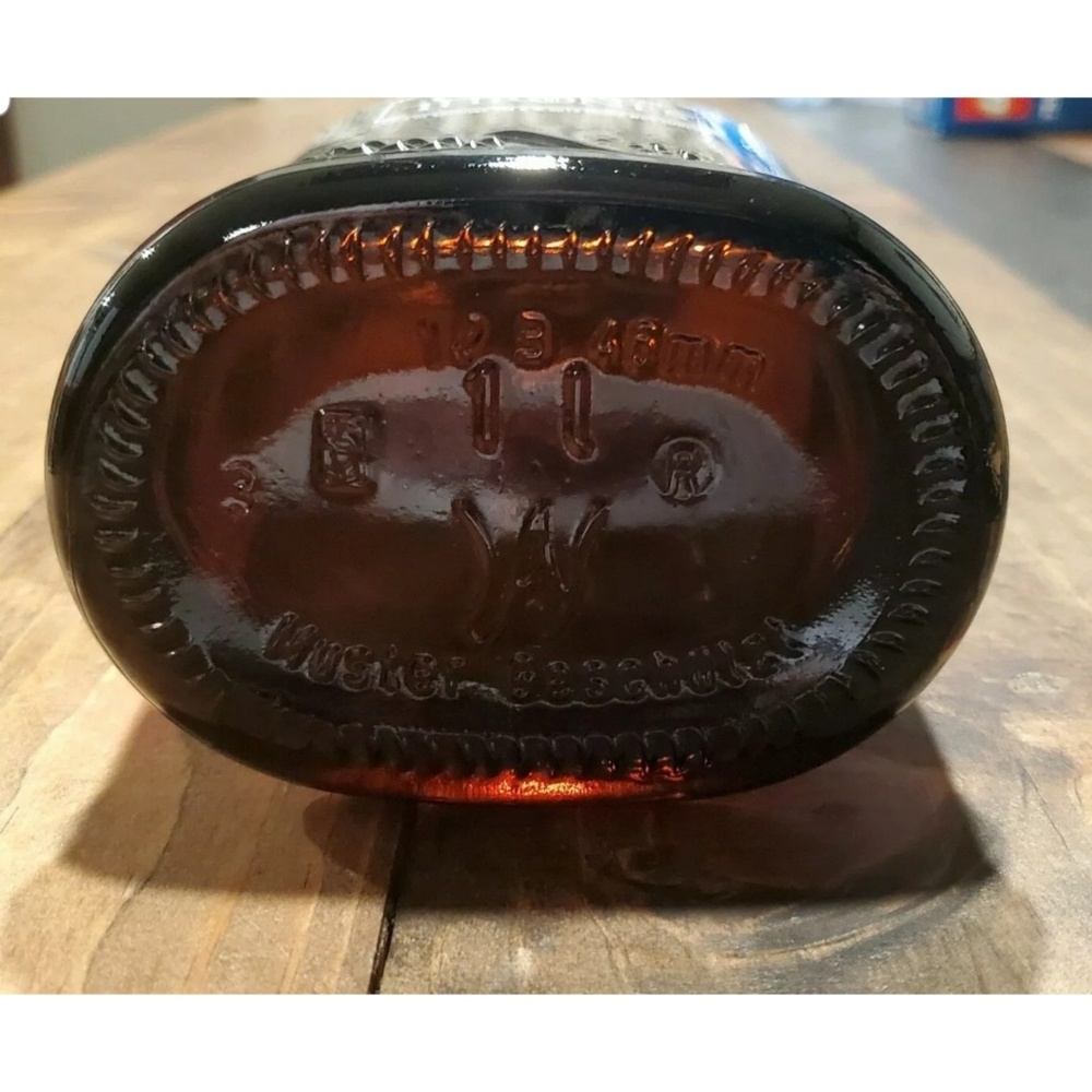 RARE Game of Thrones Brewery Glass Beer Growler - Picture 4 of 6